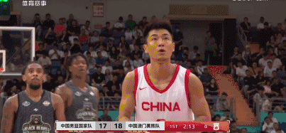 基本功吸睛！高诗岩造杀伤2罚不中