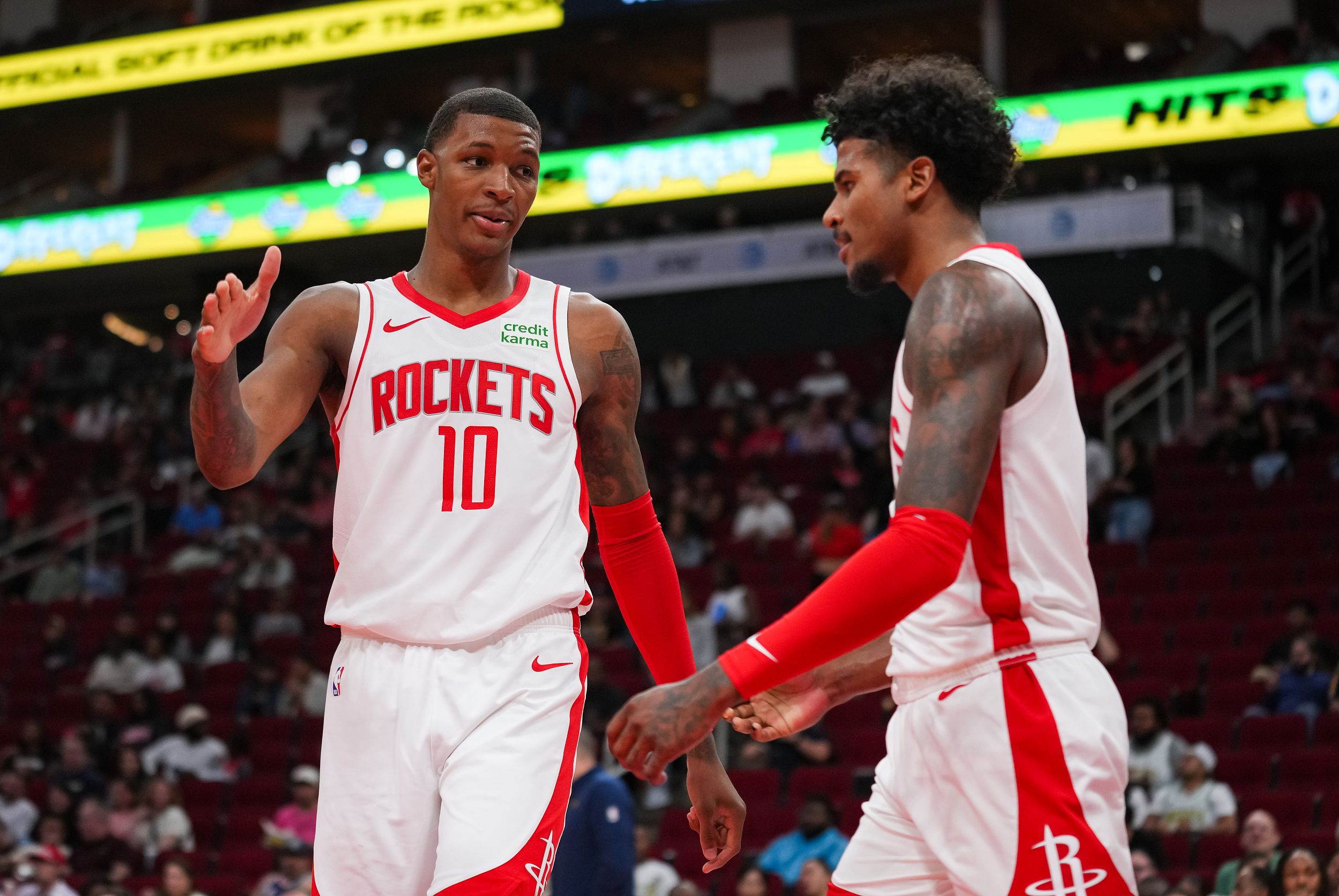 🏀NBA战报：申京27分17篮板&格林18分 库兹马18分 火箭107-92奇才